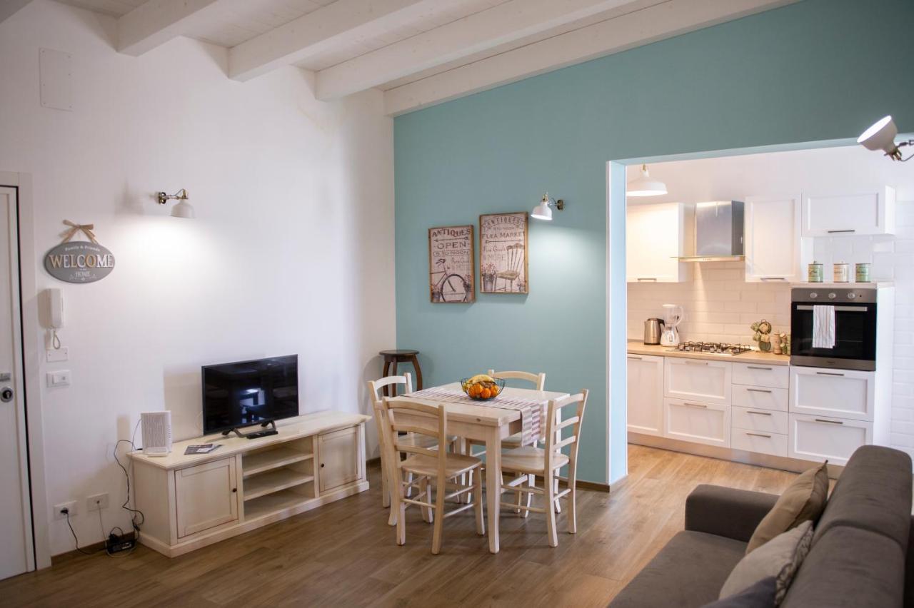 Color Apartment โมโนโปลี ภายนอก รูปภาพ