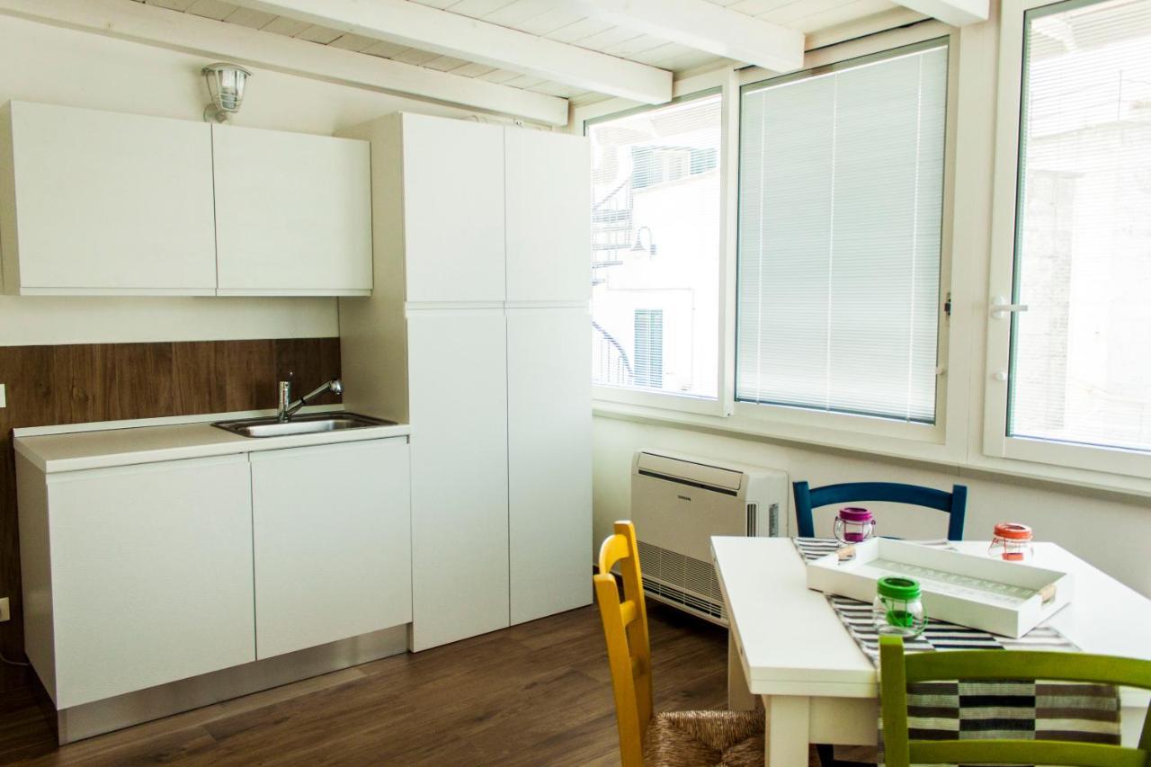 Color Apartment โมโนโปลี ภายนอก รูปภาพ