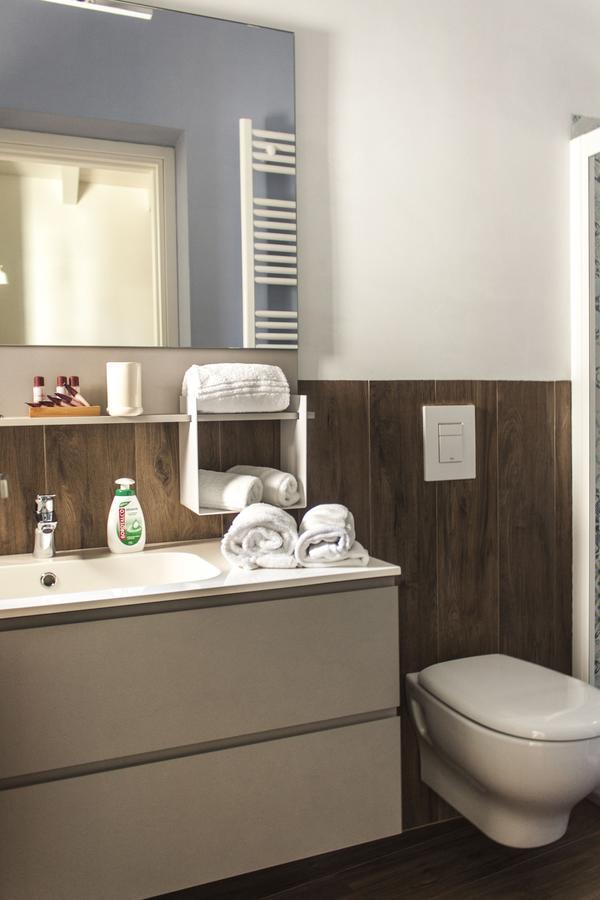 Color Apartment โมโนโปลี ภายนอก รูปภาพ