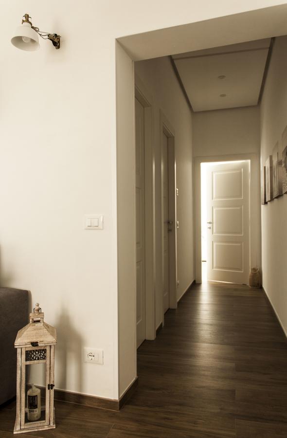Color Apartment โมโนโปลี ภายนอก รูปภาพ