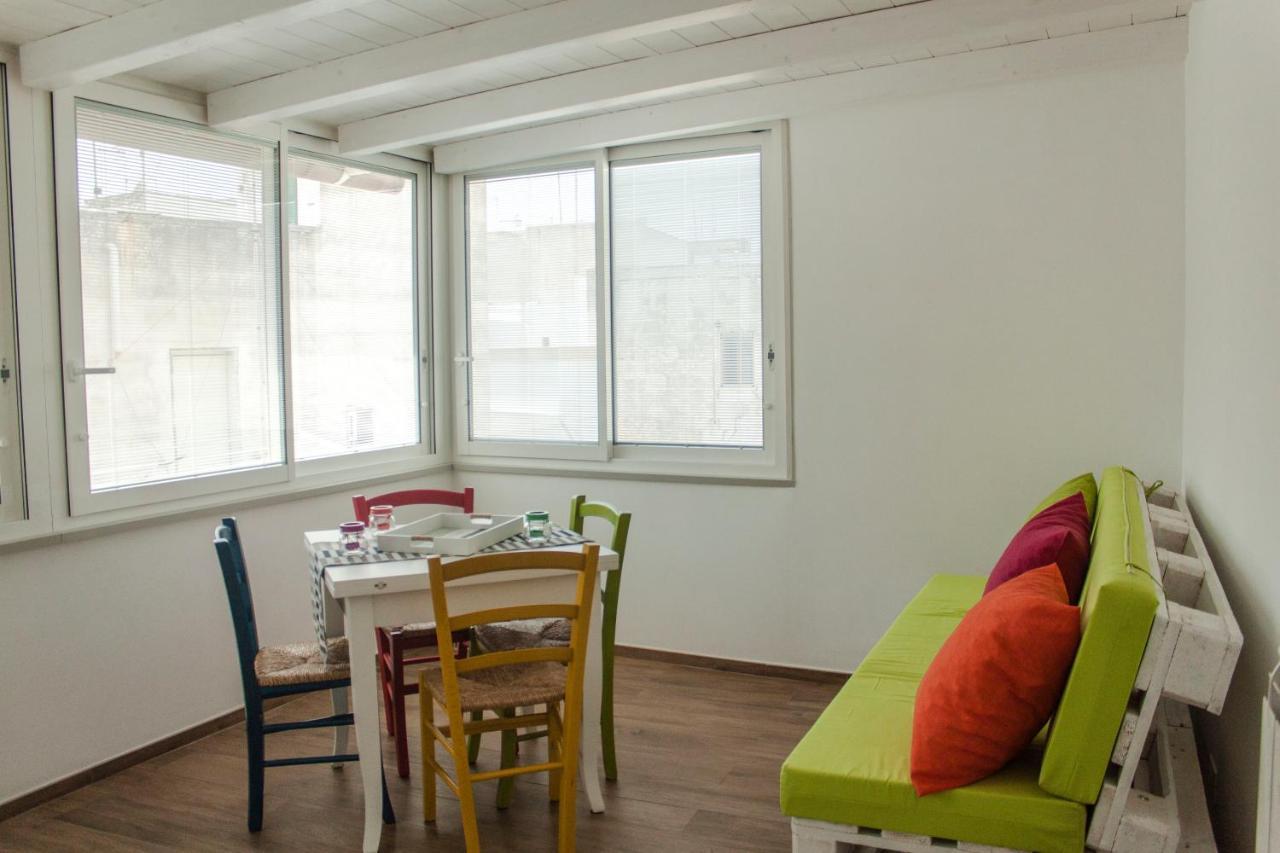 Color Apartment โมโนโปลี ภายนอก รูปภาพ