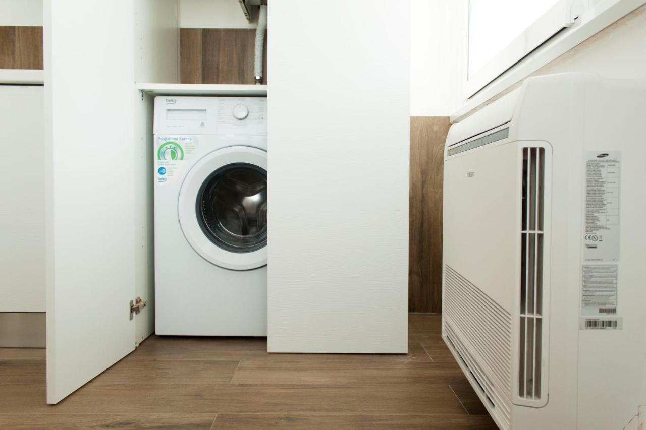 Color Apartment โมโนโปลี ภายนอก รูปภาพ
