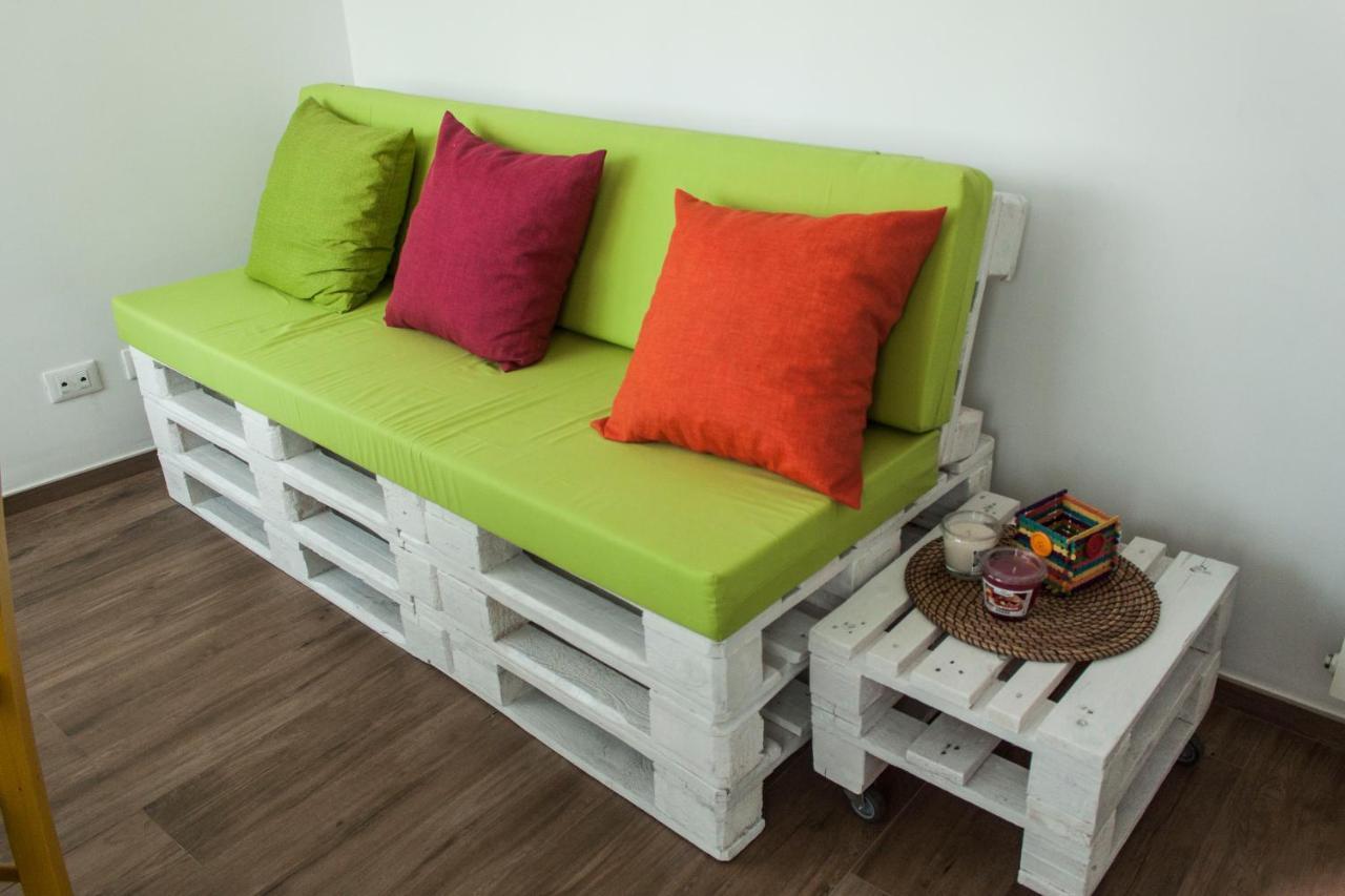 Color Apartment โมโนโปลี ภายนอก รูปภาพ