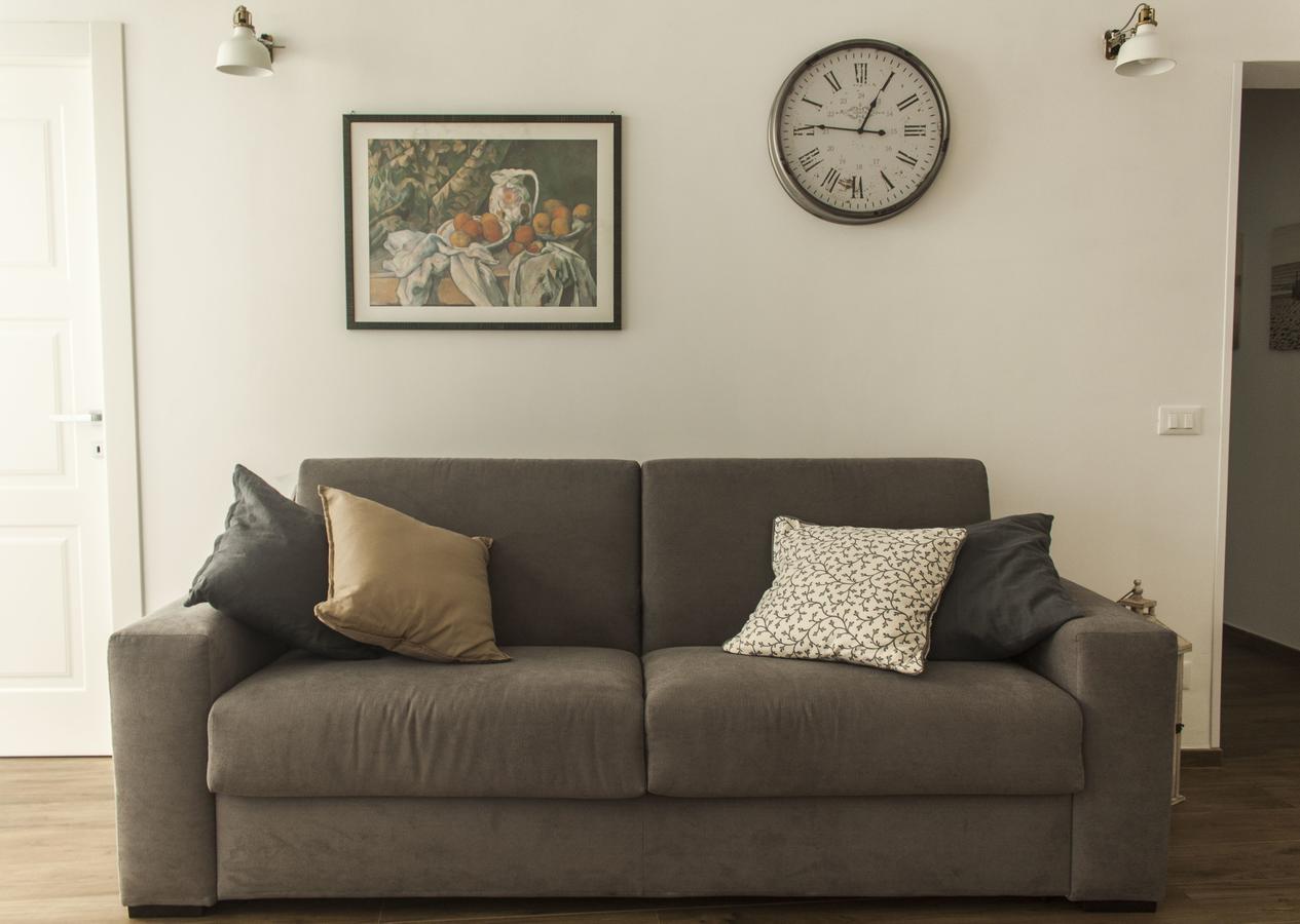 Color Apartment โมโนโปลี ภายนอก รูปภาพ